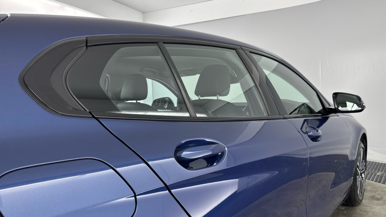 BMW 1 Series 118i [136] Sport 5dr [Live Cockpit Professional] Petrol Hatchback